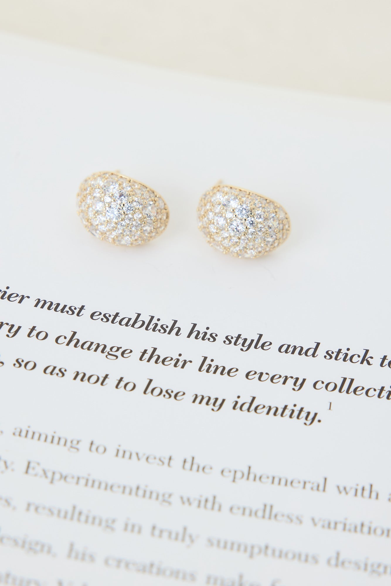 Shimmer Secret Earrings Gold