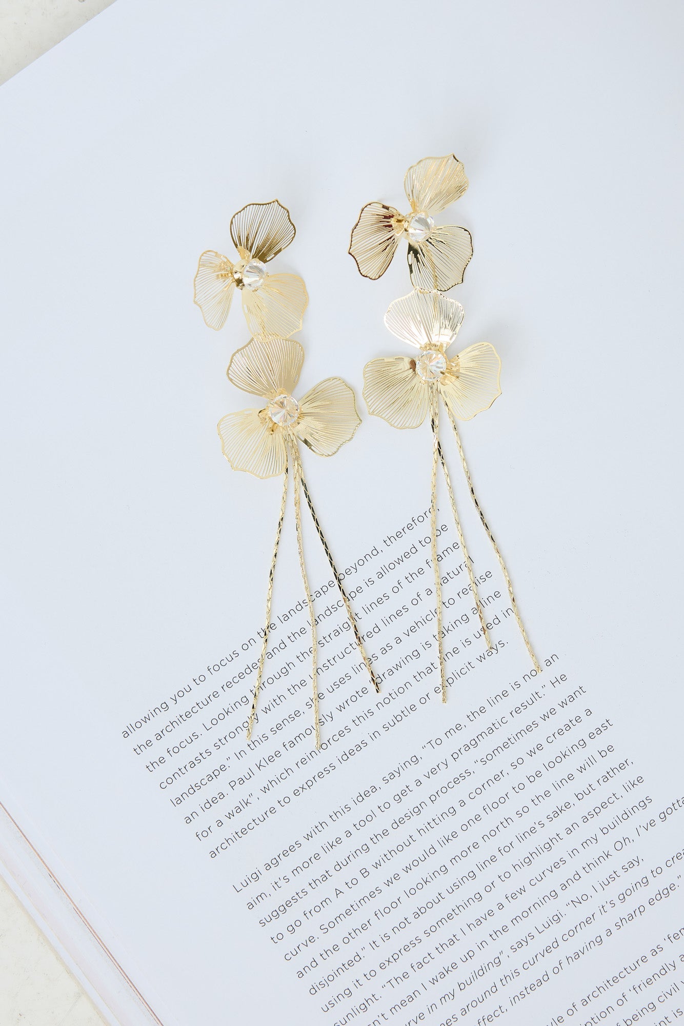 Retreating Earrings Gold