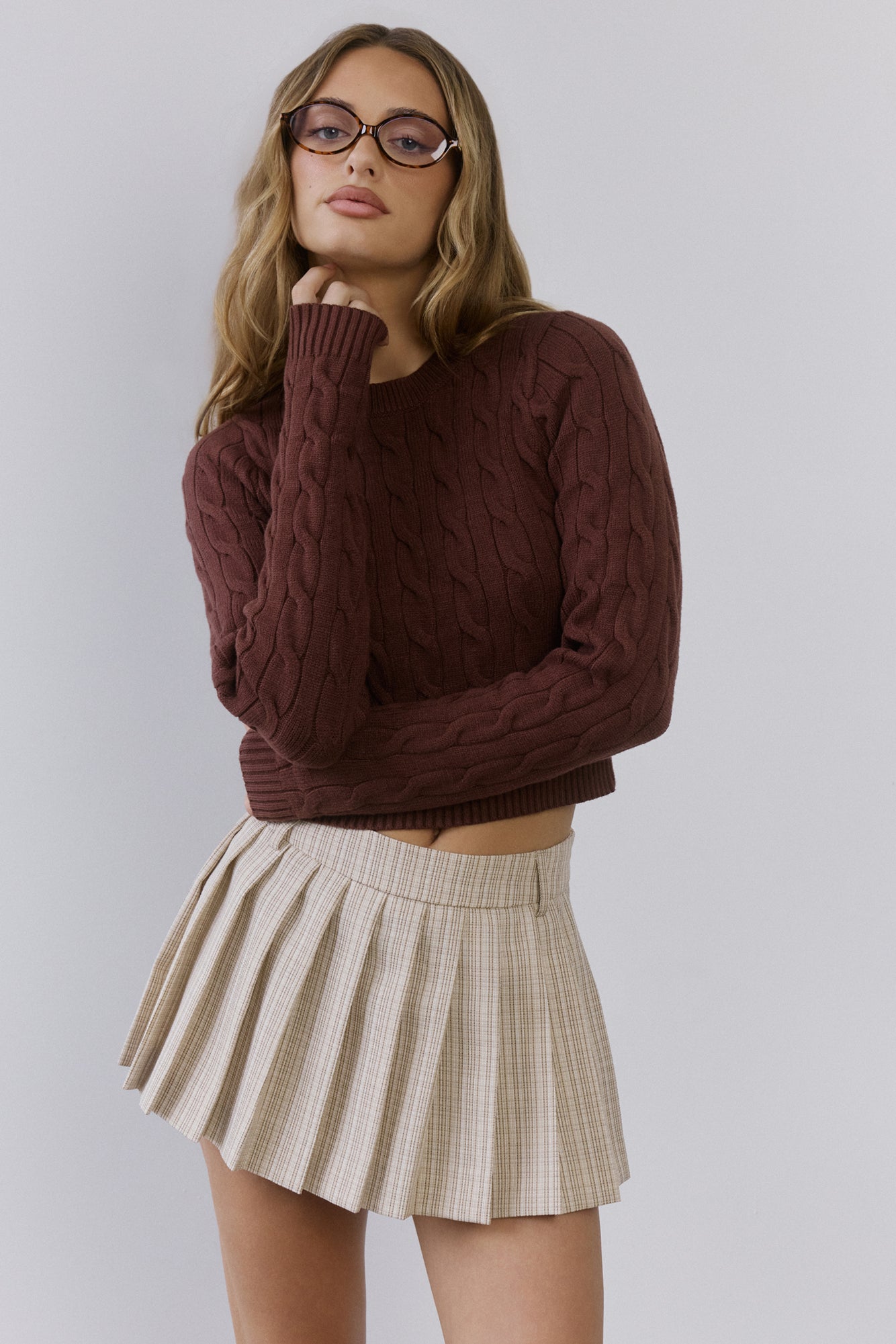 The Exclusive Cable Knit Sweater Brown
