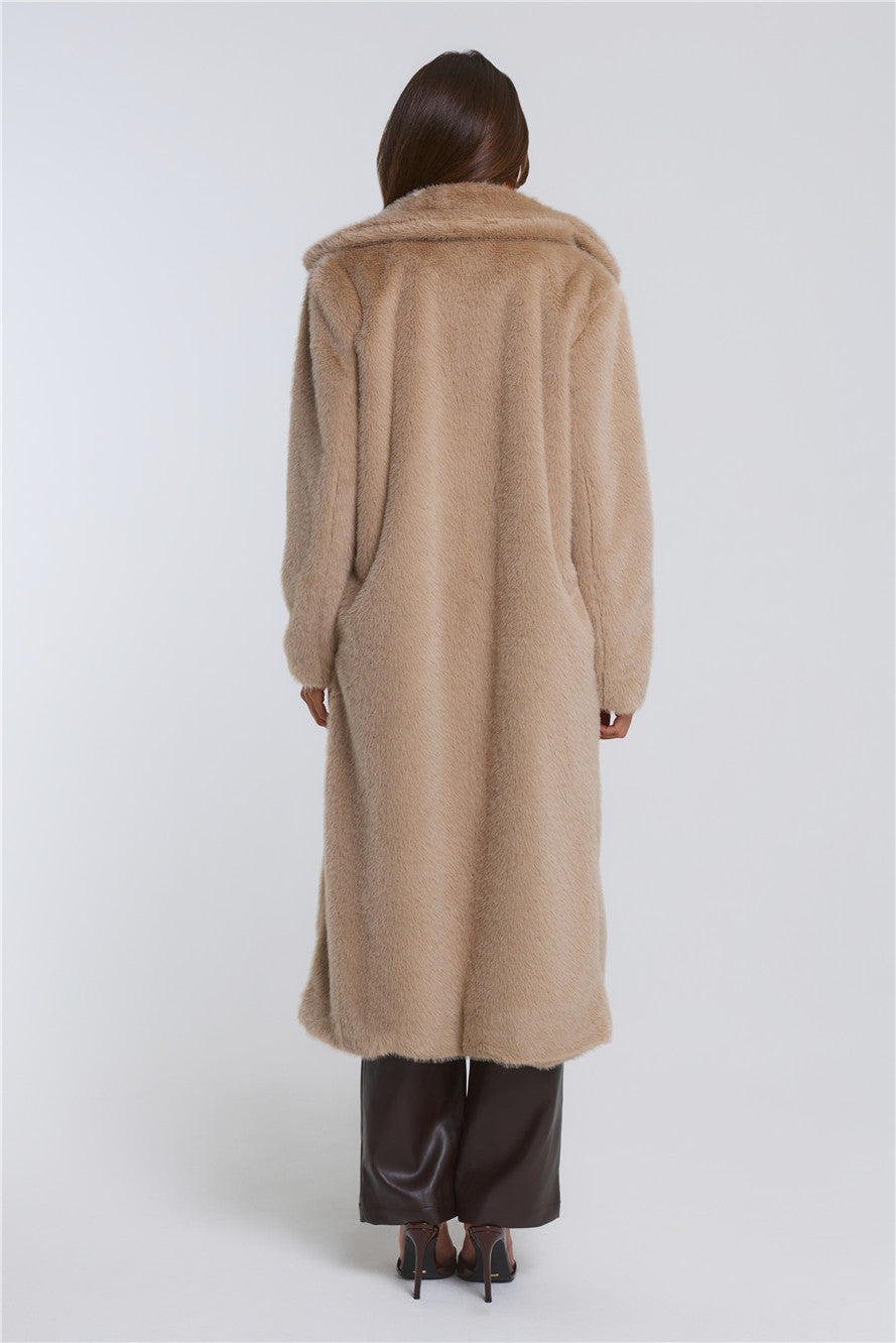 Plushé Faux Fur Coat Latte