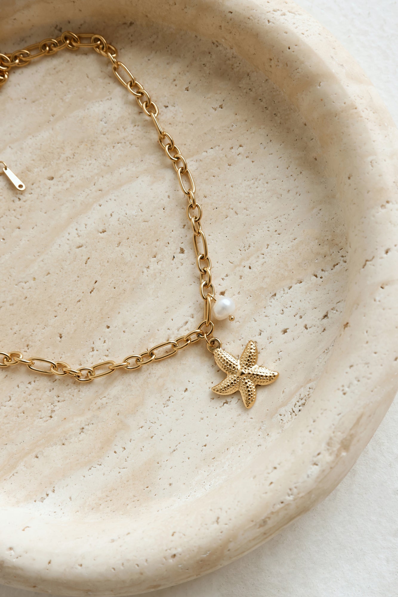 Star Tropics Necklace Gold
