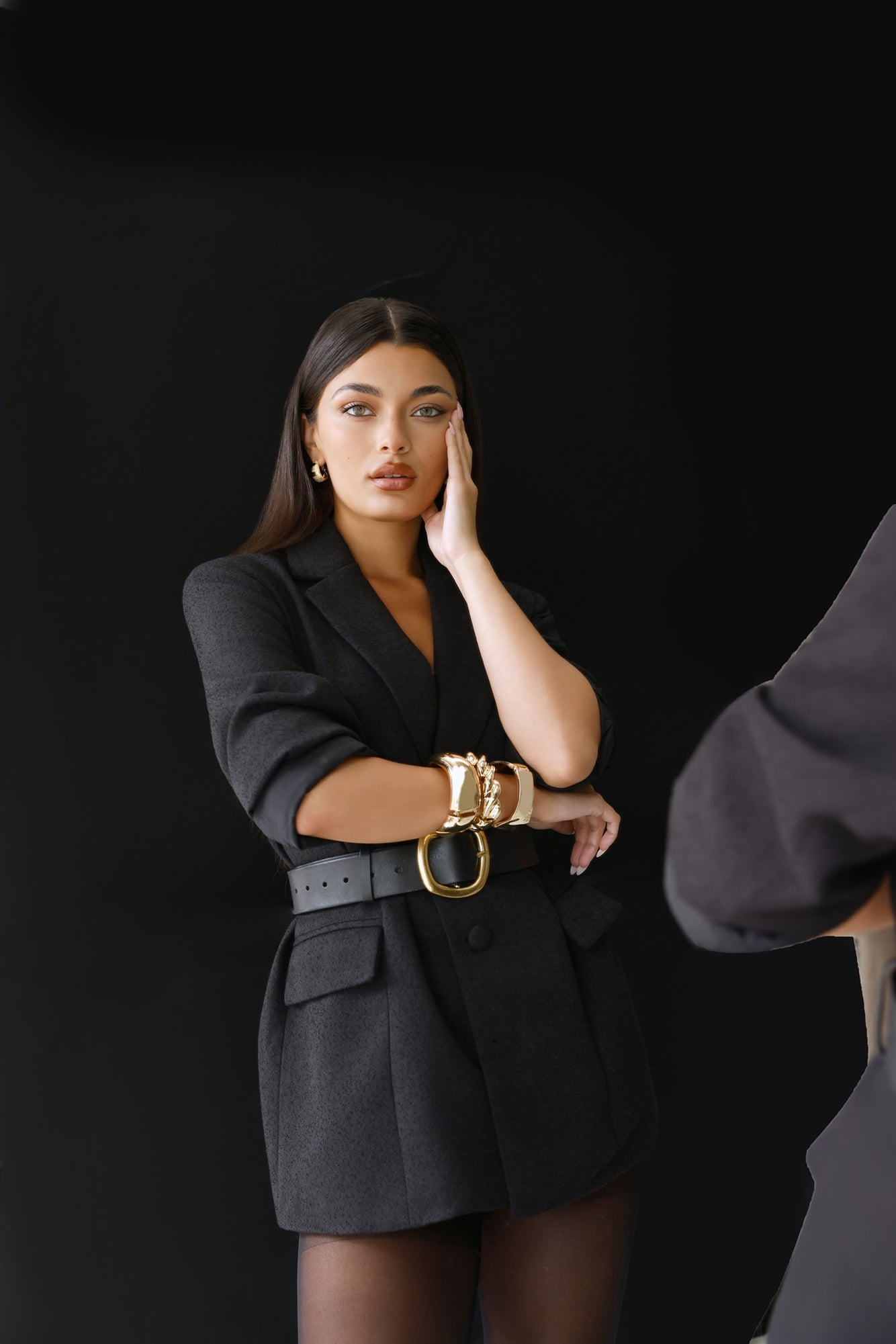 Power Moves Earrings Gold