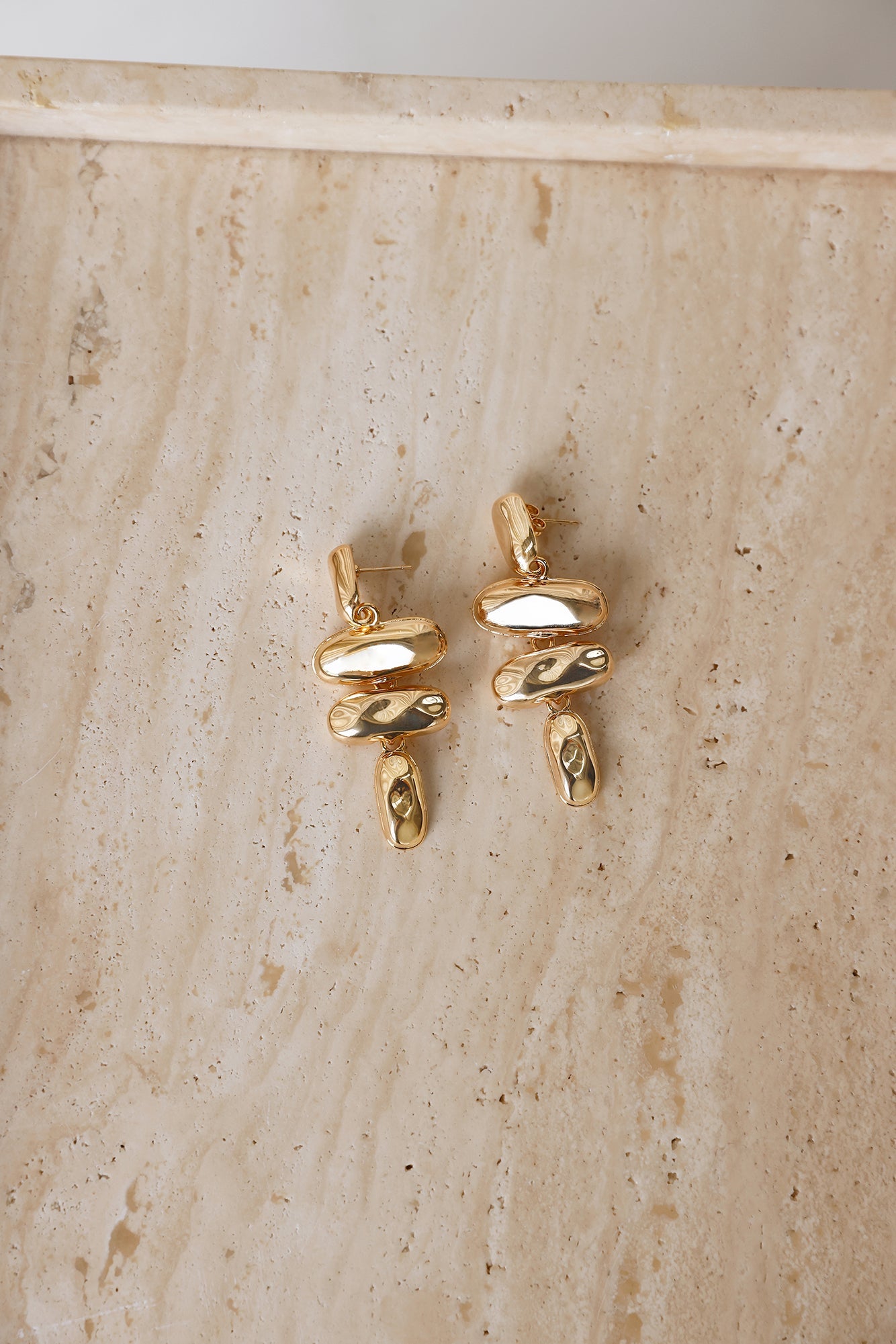 Sparkle Frame Earrings Gold