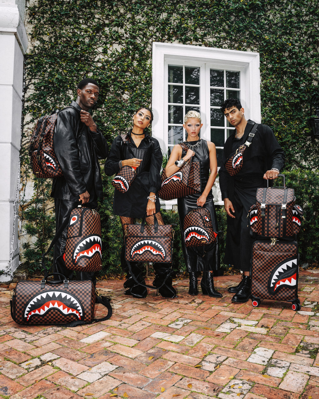 SAWTOOTH SHARKS IN PARIS TRAVEL BAG